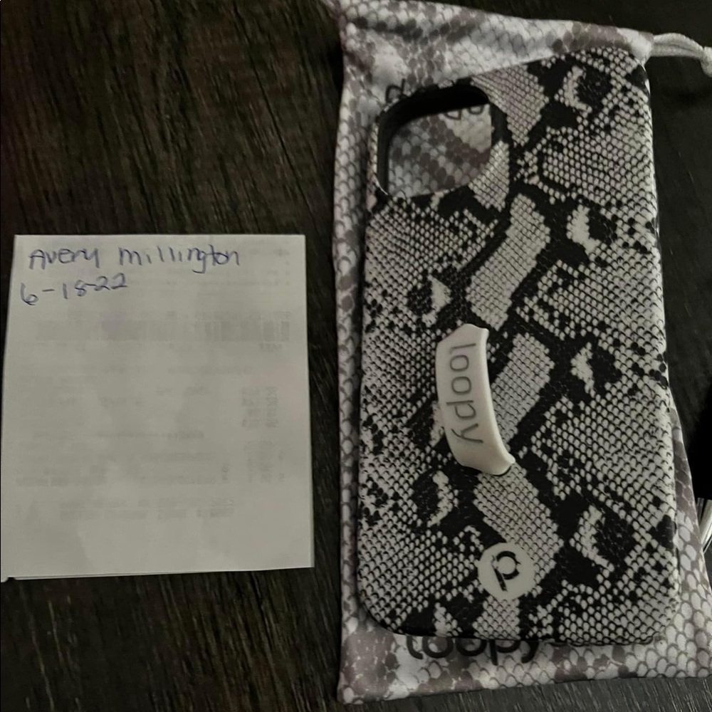 IPhone 13 loopy case